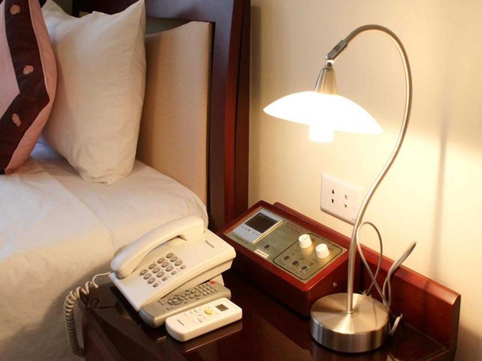 Camellia 4 Hotel 河内 外观 照片